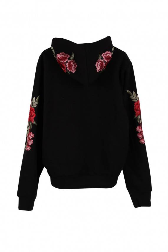 Black Jumper kohalik tüdrukute gäng