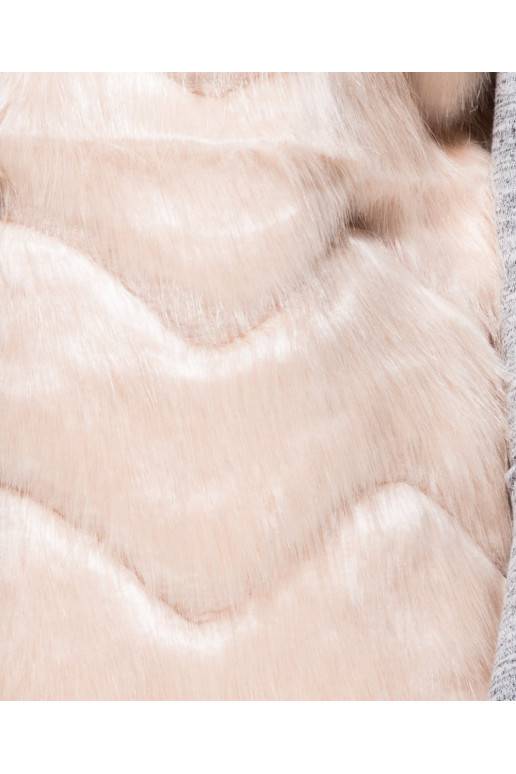 RINNAHOIDJA "Chevron Pattern Faux Fur" RINNAHOIDJA "Chevron Pattern Faux Fur"