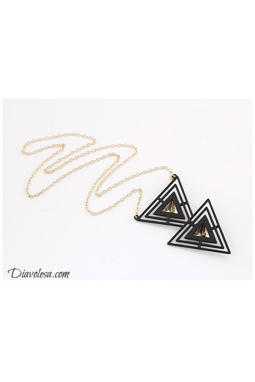 KAELAEHE "Triangle" KAELAEHE "Triangle"