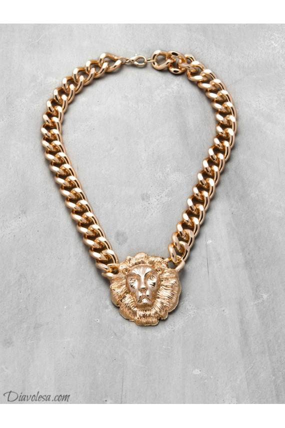 KAELAEHE "Lion on the Chain"