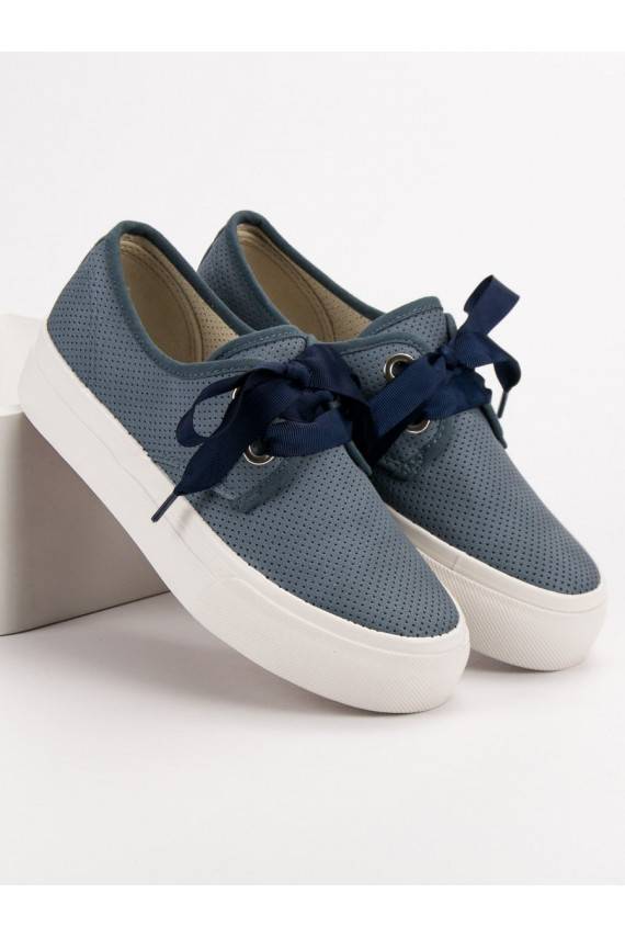 paelte ja lehvidega vaba aja jalatsid