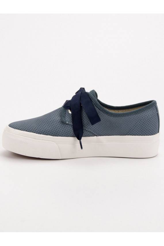 paelte ja lehvidega vaba aja jalatsid