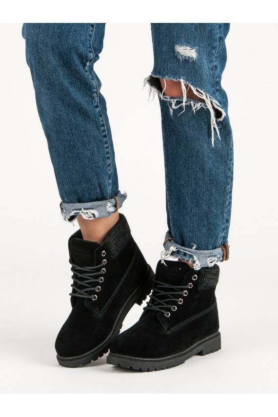 mustad saapad naturaalsest nahast