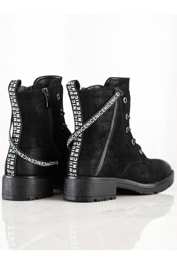 saapad dekoreeritud kontsaga VINCEZA 