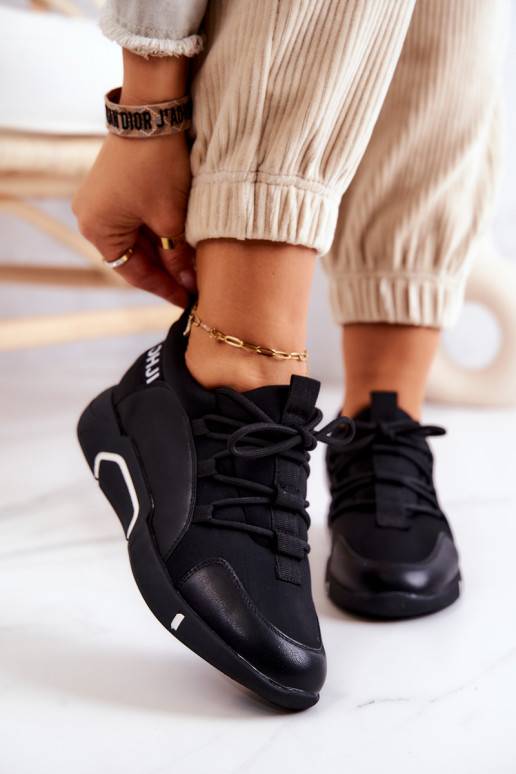 Sportliku stiiliga jalanõud Sneakers tüüpi jalanõud  mustad Marvene