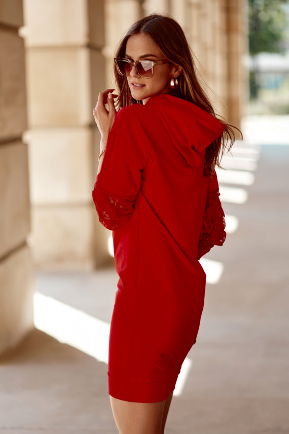 Puuvillane kleit  gipur-varrukatega punane