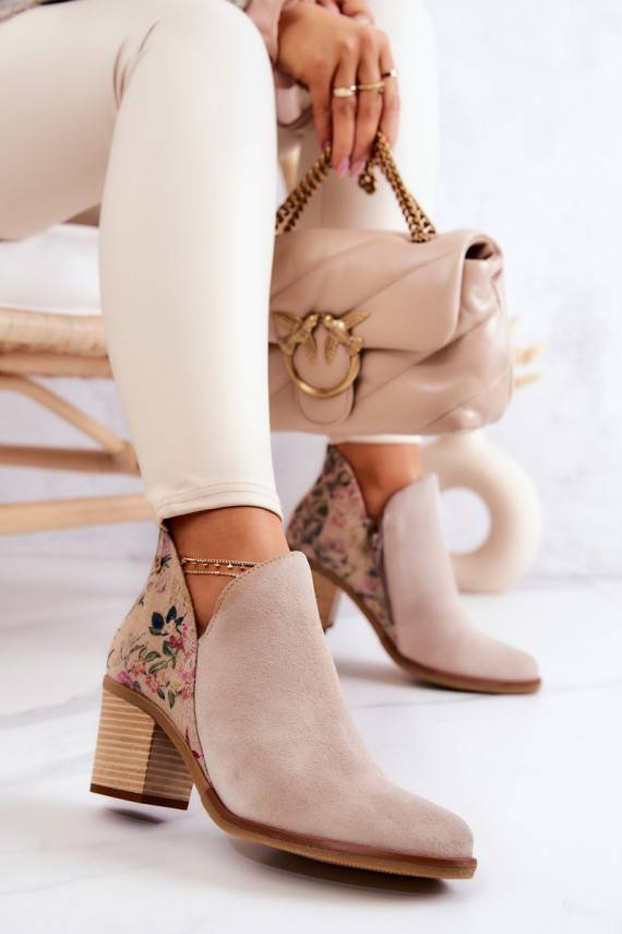 Naiste poolsaapad  kõrge jämeda kontsaga  Elevandiluu värvi 04492