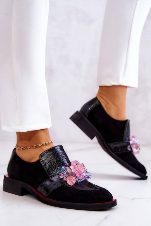 seemisnakhsed jalatsid kaunistustega -runased Davine