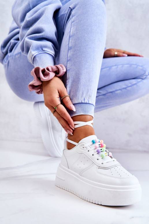   nööritavad spordijalatsid Sneakers tüüpi jalanõud valget värvi Manila