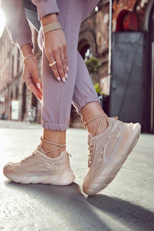 Moekad spordijalatsid Sneakers tüüpi jalanõud beeži värvi Sollero