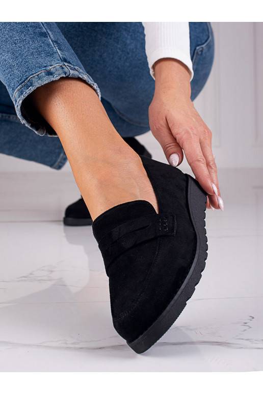 Klassikalise mudeli  Mustad Naiste kingad