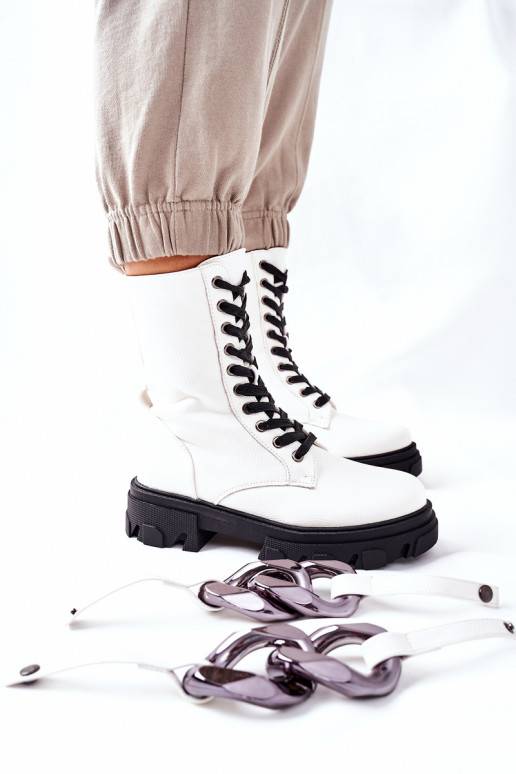 S. Barski Naiste poolsaapad valget värvi Jensen