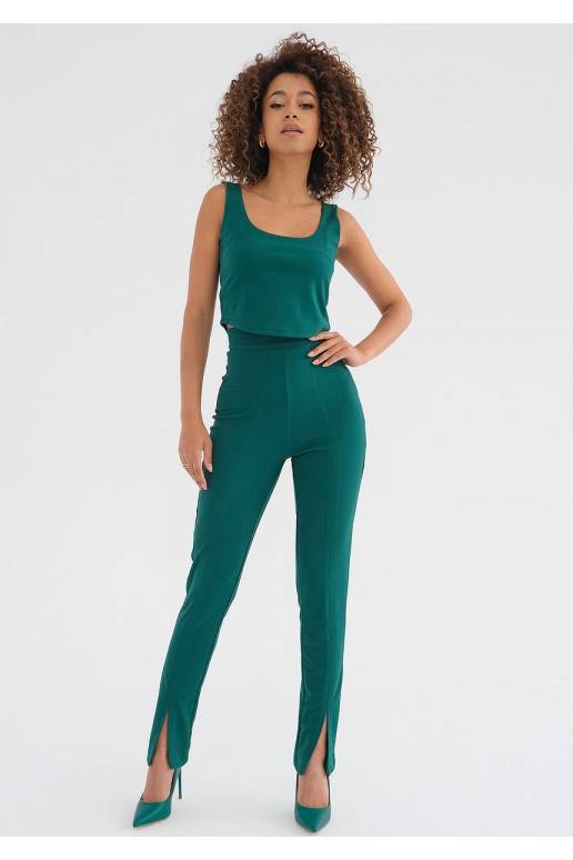 Preva - klassikalises stiilis rohelist värvi lõhikutega püksid