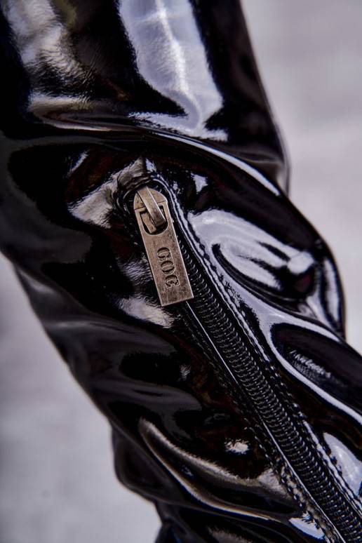 Laque pika säärega saapad  laiade nööridega GOE KK2N4023 mustad