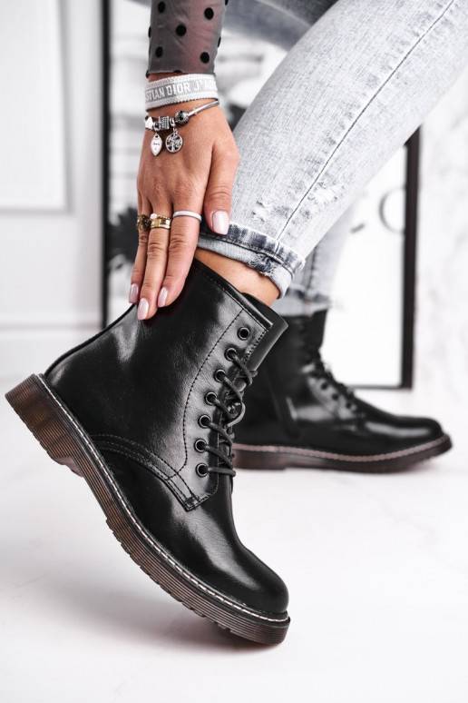 Naiste nöörsaapad mustad Marita