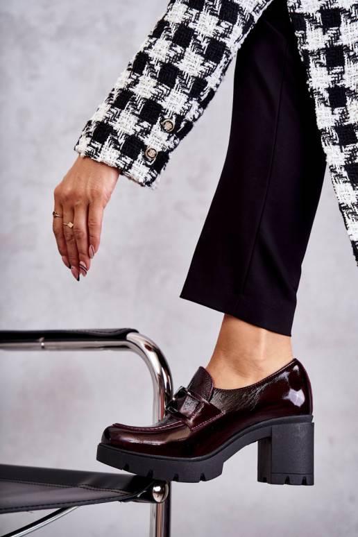 Elegantsed jalatsid kõrge jämeda kontsaga Ze Srebrną Ozdobą bordoo-värvi Harmell Elegantsed jalatsid kõrge jämeda kontsaga Ze Srebrną Ozdobą bordoo-värvi Harmell