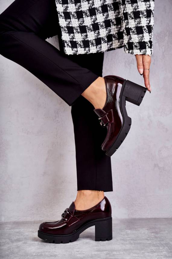 Elegantsed jalatsid kõrge jämeda kontsaga Ze Srebrną Ozdobą bordoo-värvi Harmell