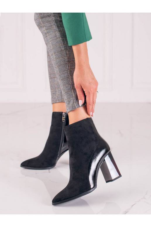 seemisnakhsed Mustad Naiste kingad Shelovet 