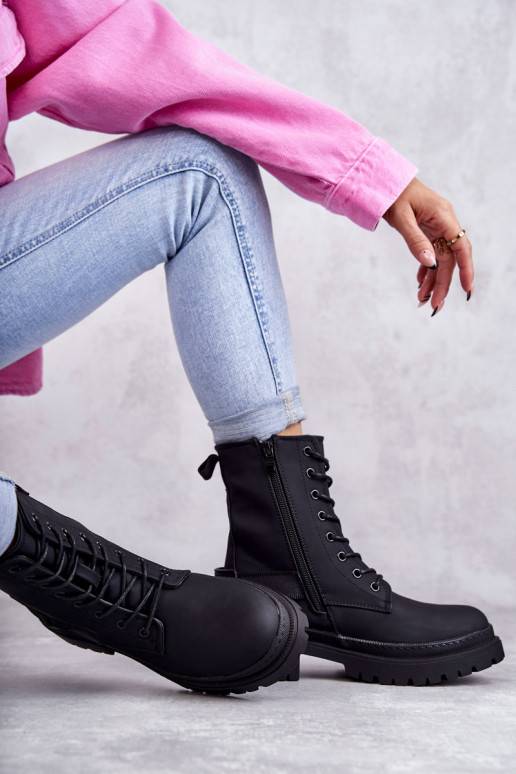   Naiste poolsaapad voodriga tõmblukuga mustad Fabiola