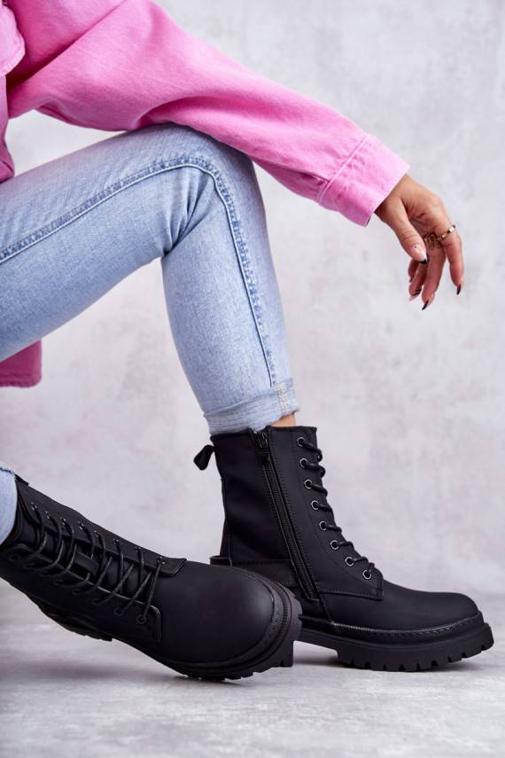   Naiste poolsaapad voodriga tõmblukuga mustad Fabiola