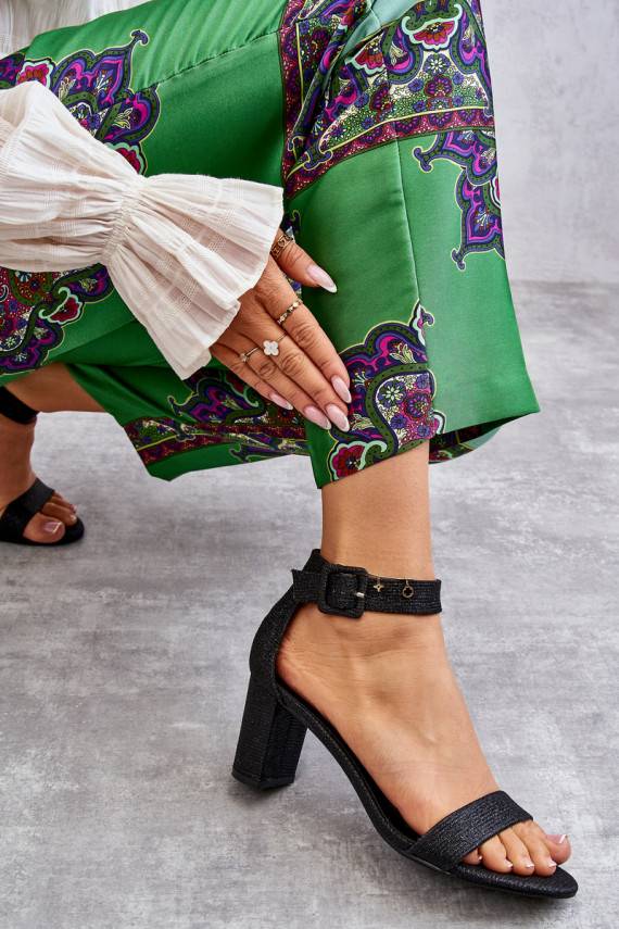  kõrge jämeda kontsaga mustad Maxim