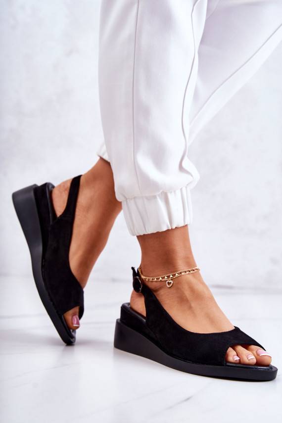   Seemisnahast kingad pannaldega mustad Camille