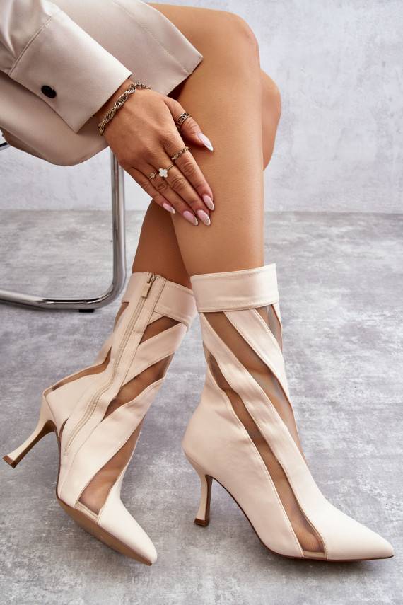 Moekad    Naiste poolsaapad kõrge jämeda kontsaga beeži värvi Deyna