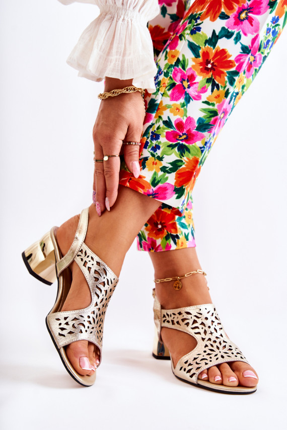    sandaalid kõrge jämeda kontsaga Kuldset värvi Salvio