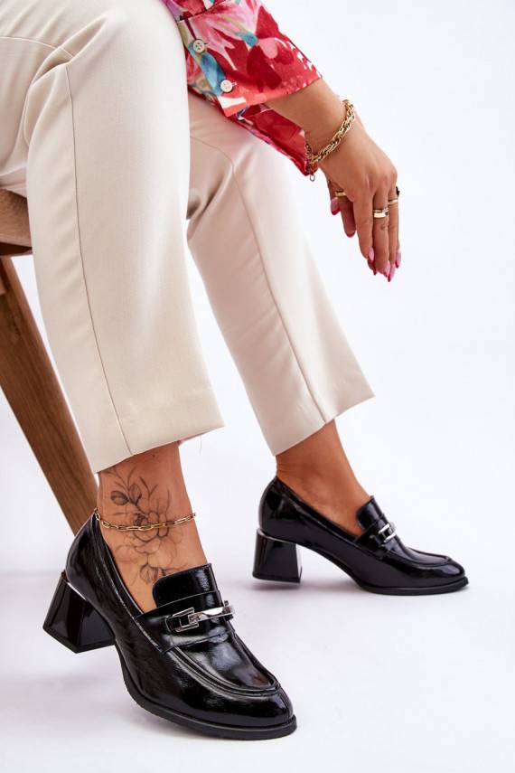 Mugavad Laque Kingad mustad Damira